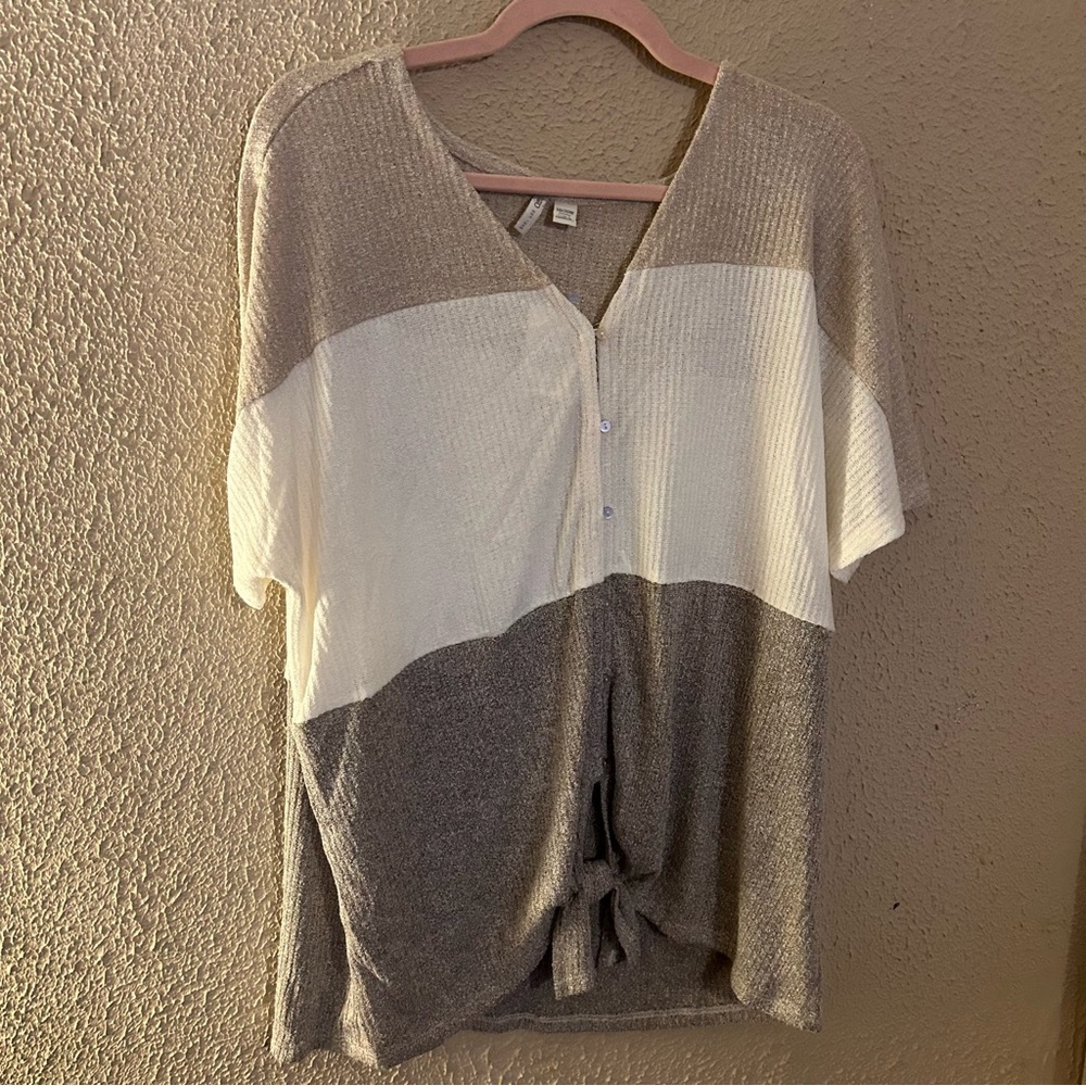 Cato NWT Front Tie Waffle Knit Colorblock Top Size 18/20W Business Casual